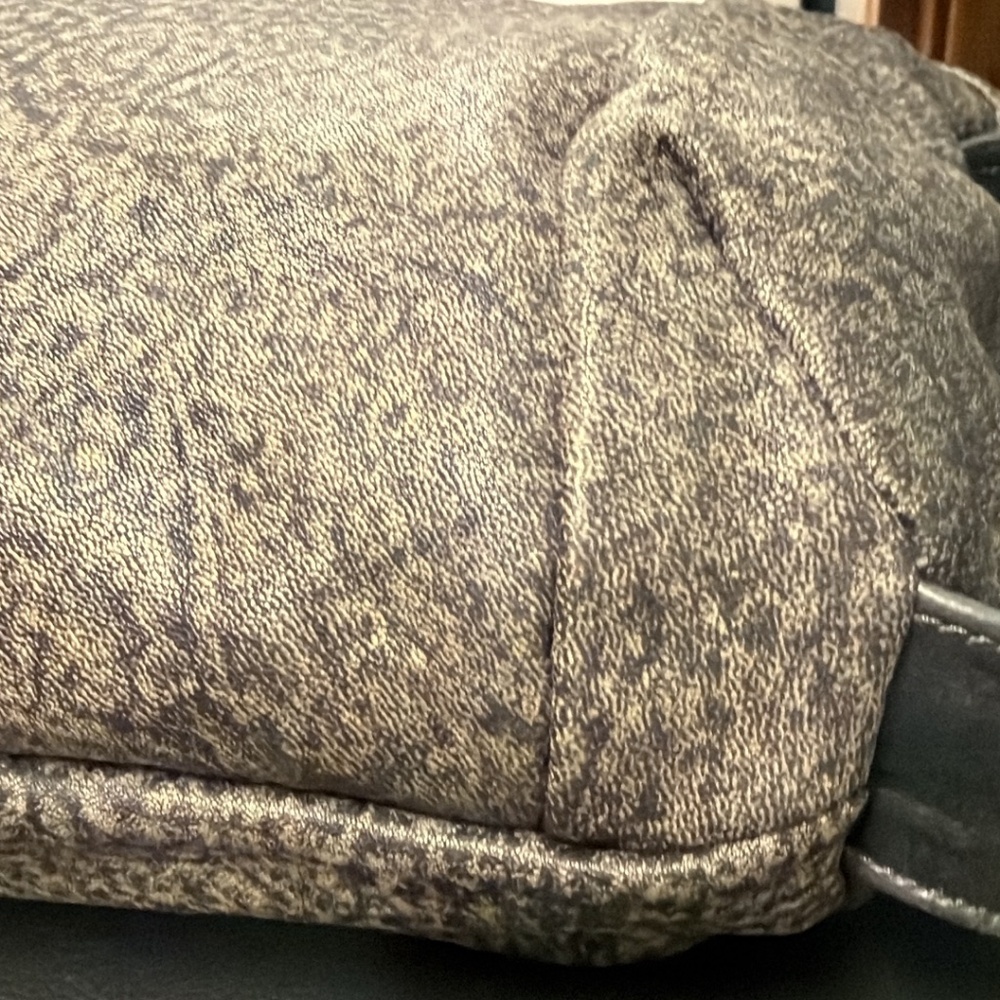 Medium EW Hartley - image 2